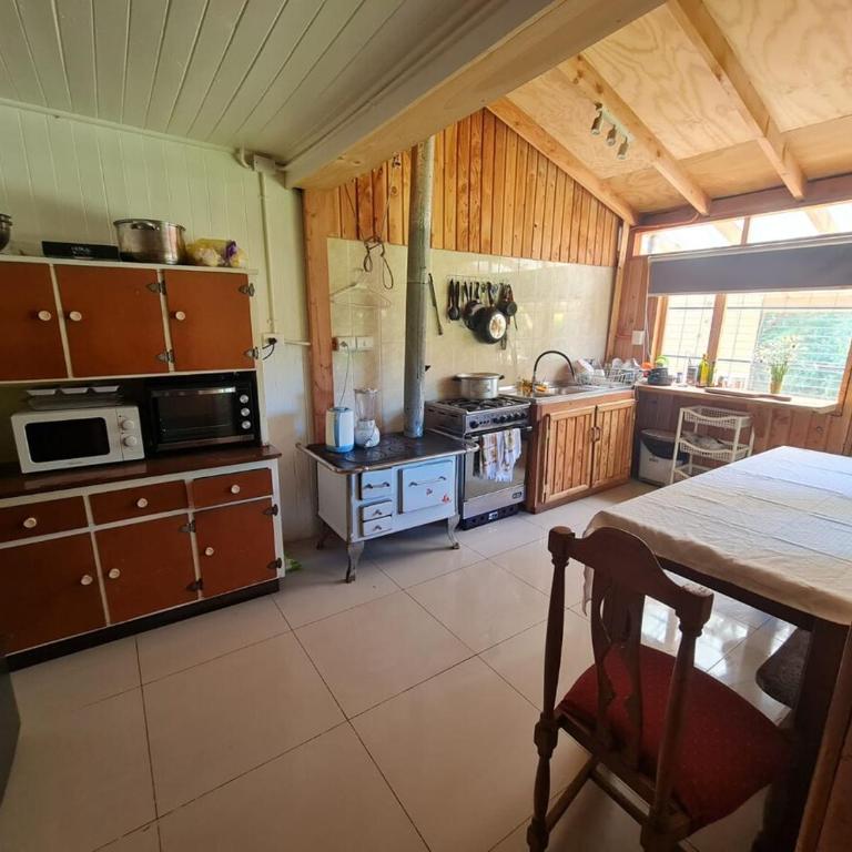 Tu Casa familiar ideal, centrica en Lican Ray - Three-Bedroom House - 15