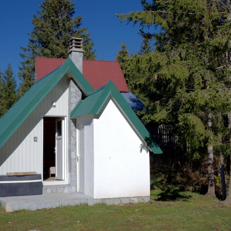 Durmitor Gardens - One-Bedroom Apartment - 2