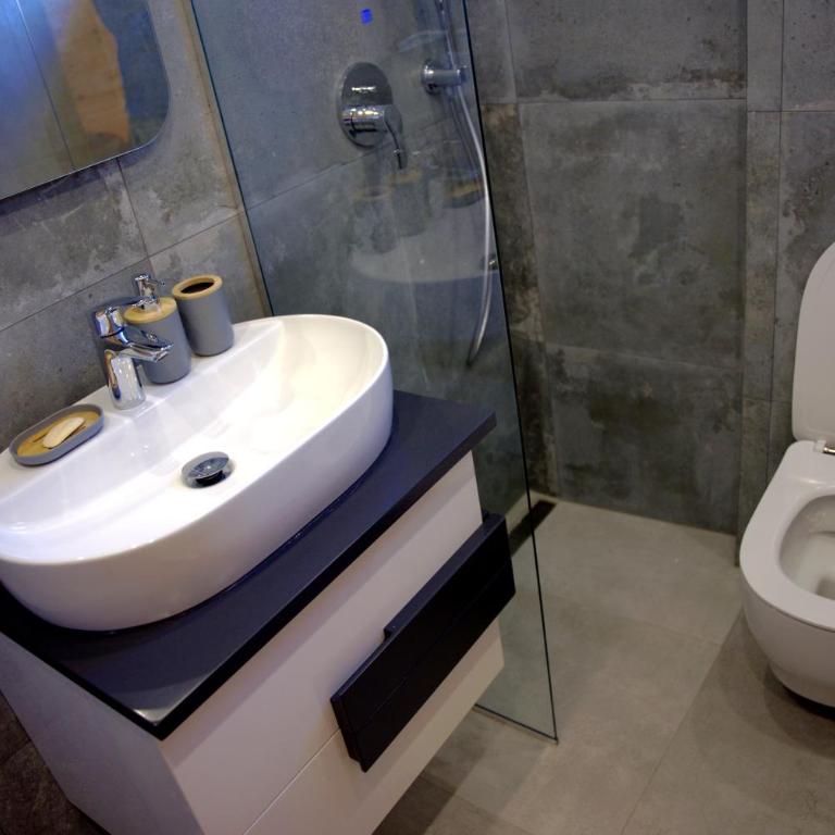 Durmitor Gardens - One-Bedroom Apartment - 11