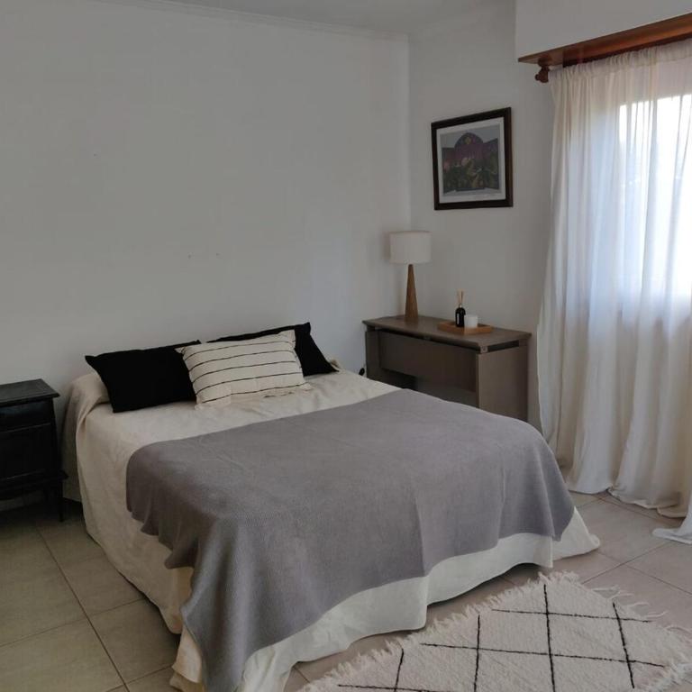 Hermosa casa cerca del centro y la laguna - Casa de 3 dormitorios - 12