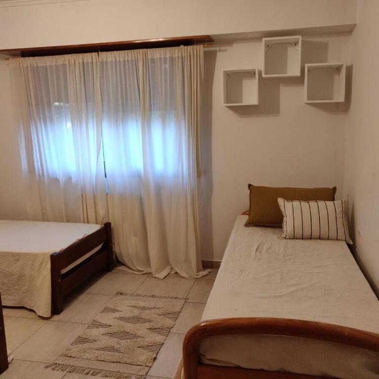Hermosa casa cerca del centro y la laguna - Casa de 3 dormitorios - 13
