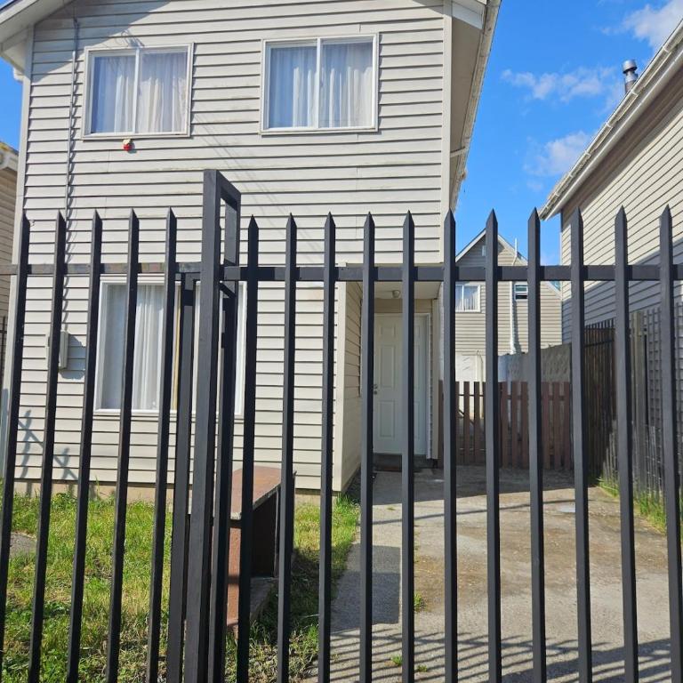 Acogedora casa centrica en Valdivia para 4 personas - Four-Bedroom House - 1