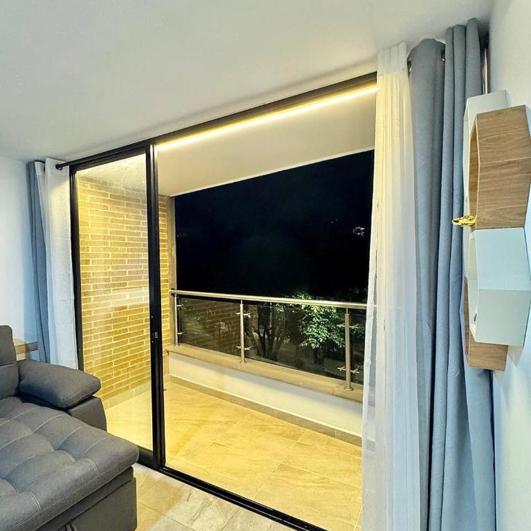 Apartamento de Lujo con Excelente Ubicación - Apartamento de 2 dormitorios - 16