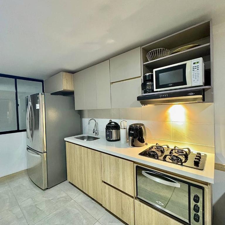 Apartamento de Lujo con Excelente Ubicación - Apartamento de 2 dormitorios - 23