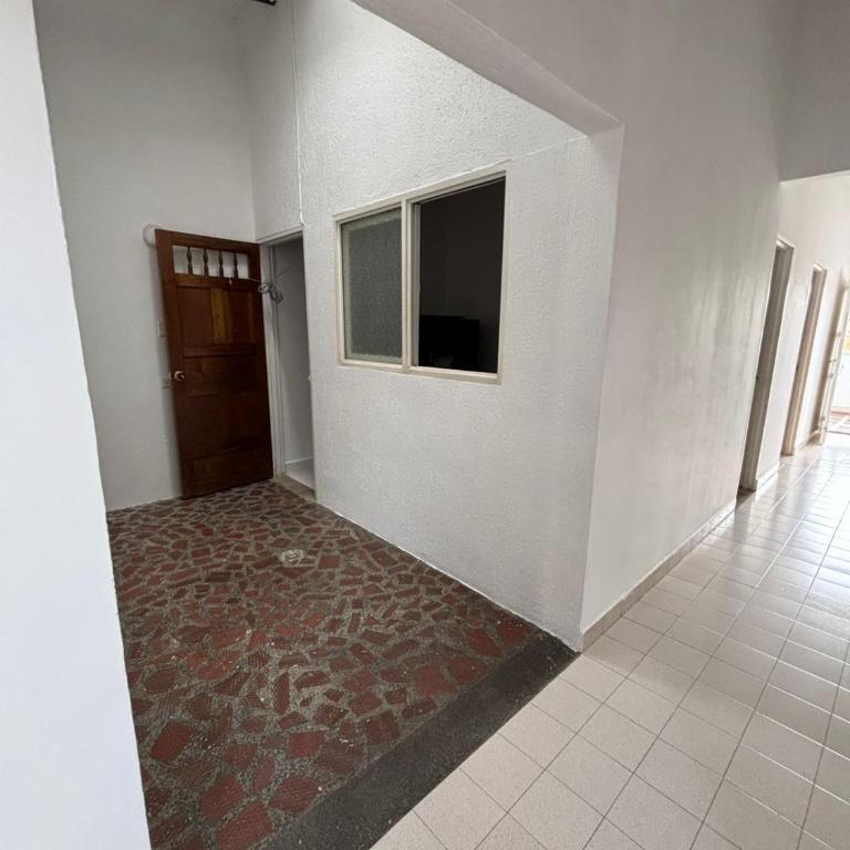 Casa grande en el centro de Roldanillo - Apartamento - 5