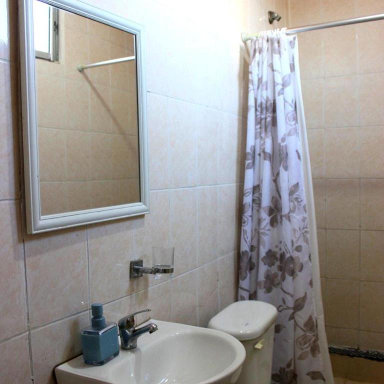 Habitaciones a 7 Minutos del Movistar a pie, San Ignacio 1230 con Baño - Double or Twin Room with Shared Bathroom - 6