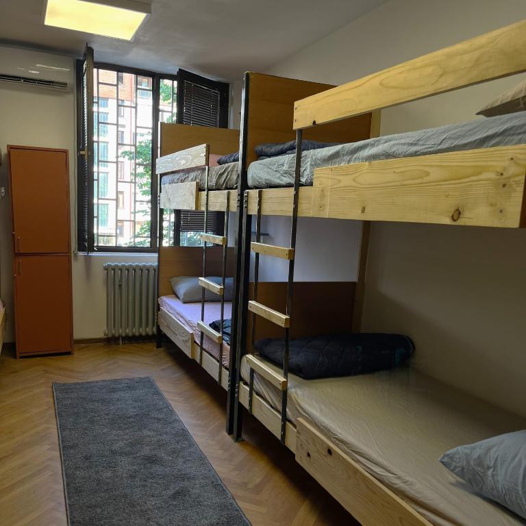 Chillton hostel - Bed in 8-Bed Mixed Dormitory Room - 18