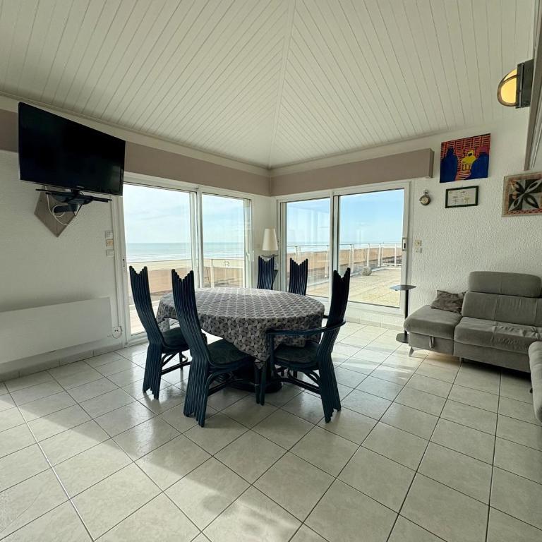 Appartement l'Amirauté face océan avec wifi gratuit - FR-1-323-456 - Apartment - 11