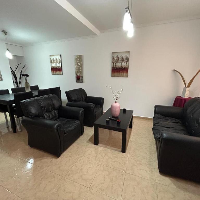 Triplex - Casa con 1 dormitorio - 18