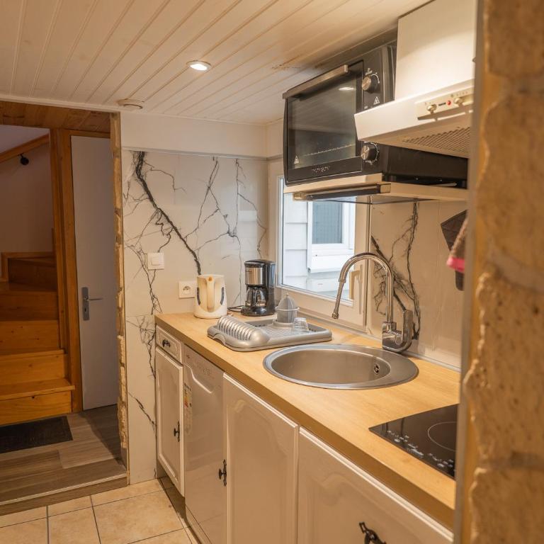 Maison Centre-Ville aux Sables-d’Olonne, Proche Gare et Plage, Idéale pour 4 Personnes - FR-1-197-543 - Casa Vacanze - 12