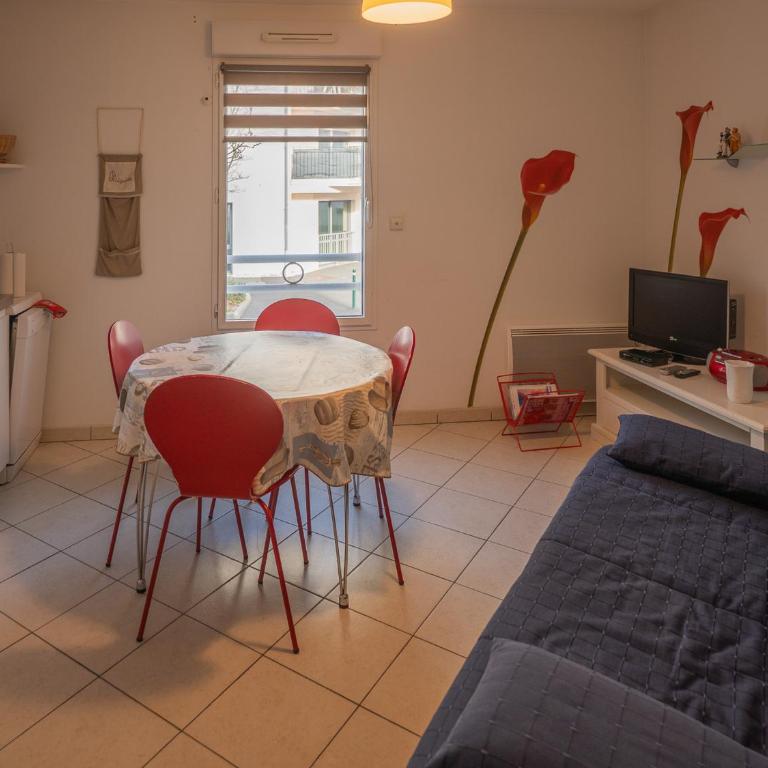 Appartement 2 pièces à 1km de la plage, proche du centre et des commerces - FR-1-197-218 - Appartement (4 Adultes) - 2