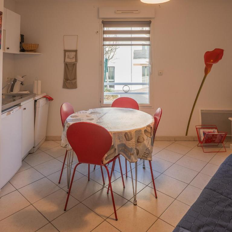 Appartement 2 pièces à 1km de la plage, proche du centre et des commerces - FR-1-197-218 - Appartement (4 Adultes) - 3