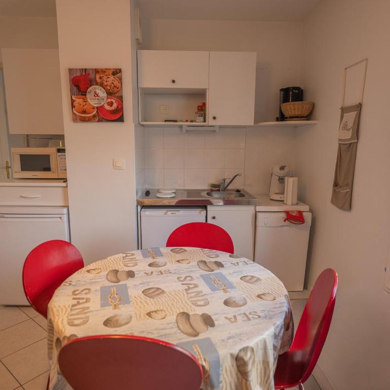 Appartement 2 pièces à 1km de la plage, proche du centre et des commerces - FR-1-197-218 - Appartement (4 Adultes) - 6