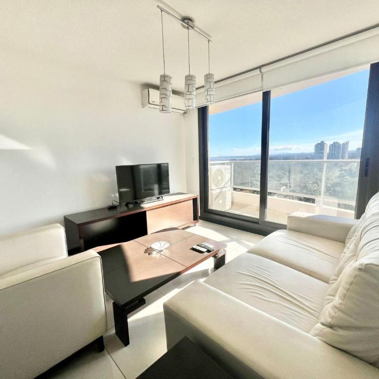 Stradivarius - Two-Bedroom Apartment - 7
