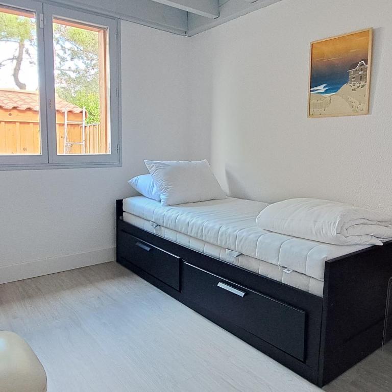 Maison agréable à Biscarrosse avec terrasse et parking - FR-1-521-262 - Maison de Vacances - 7