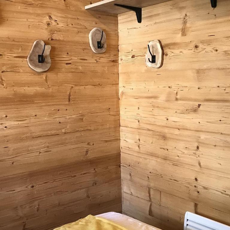 Appartement 2 pièces au pied de la télécabine avec animaux admis et parking - FR-1-836-30 - Appartement - 8