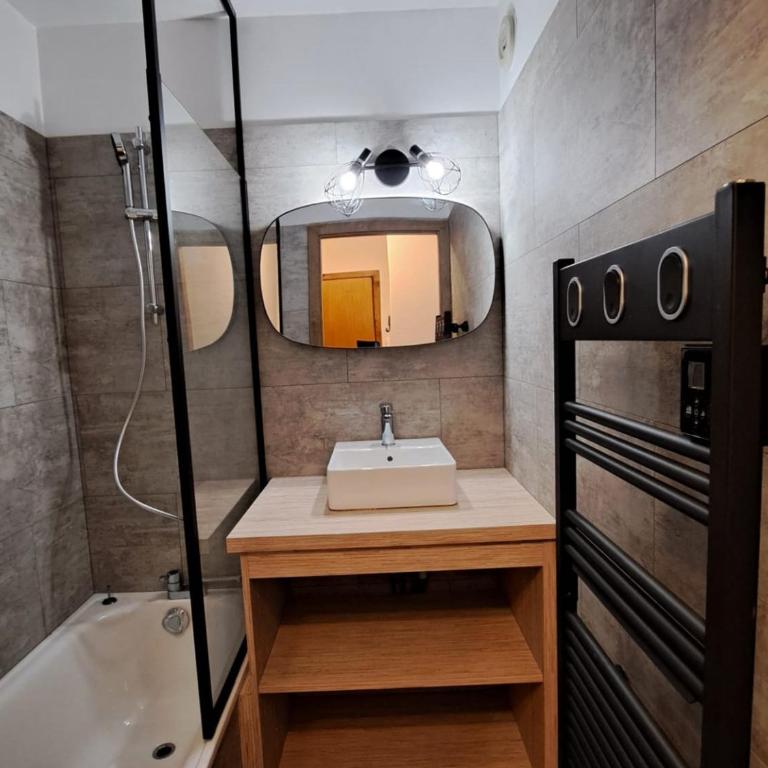 Appartement 2 pièces au pied de la télécabine avec animaux admis et parking - FR-1-836-30 - Appartement - 15