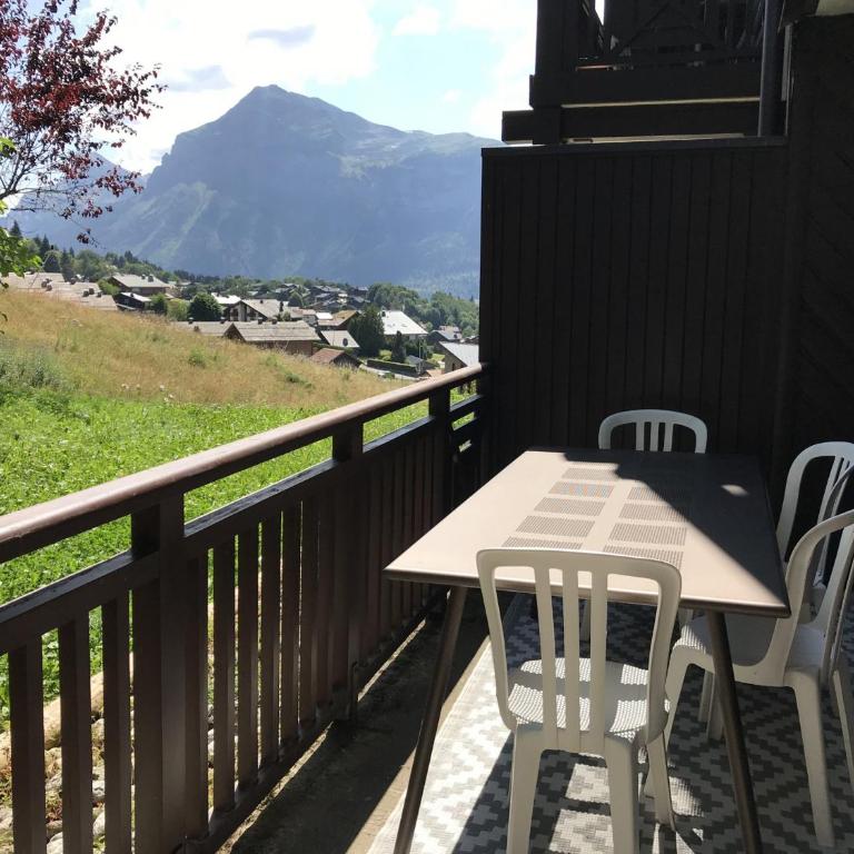 Appartement 2 pièces au pied de la télécabine avec animaux admis et parking - FR-1-836-30 - Appartement - 21
