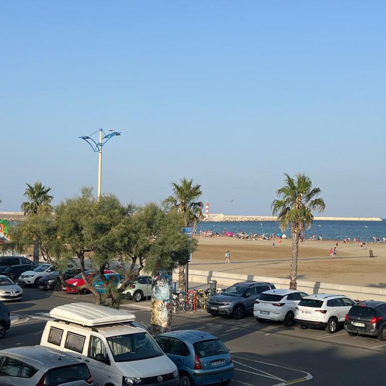 T2 climatisé en front de mer avec parking - FR-1-797-13 - Appartement - 24