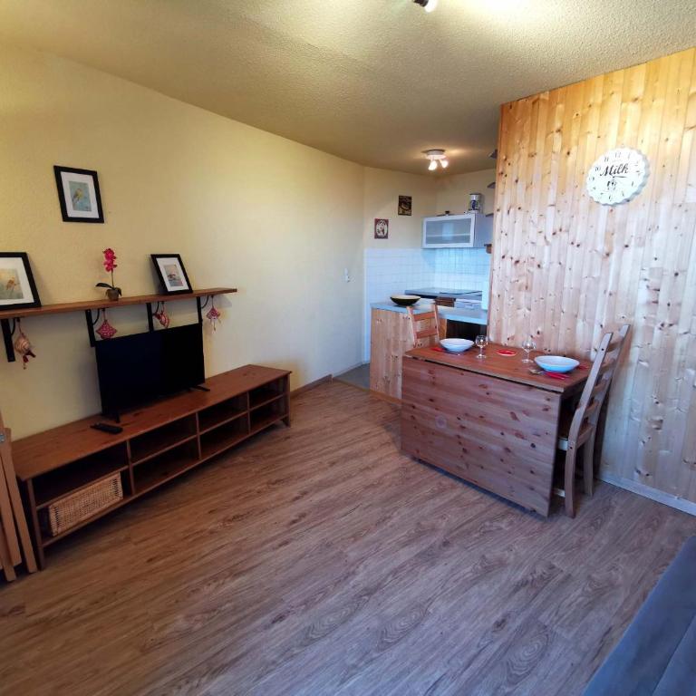 2 Pièces Cabine Pied des Pistes - 4 Lits Superposés, Animaux Admis - Appartement 1 Chambre - 6