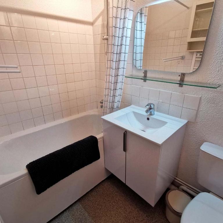 2 Pièces Cabine Pied des Pistes - 4 Lits Superposés, Animaux Admis - Appartement 1 Chambre - 9