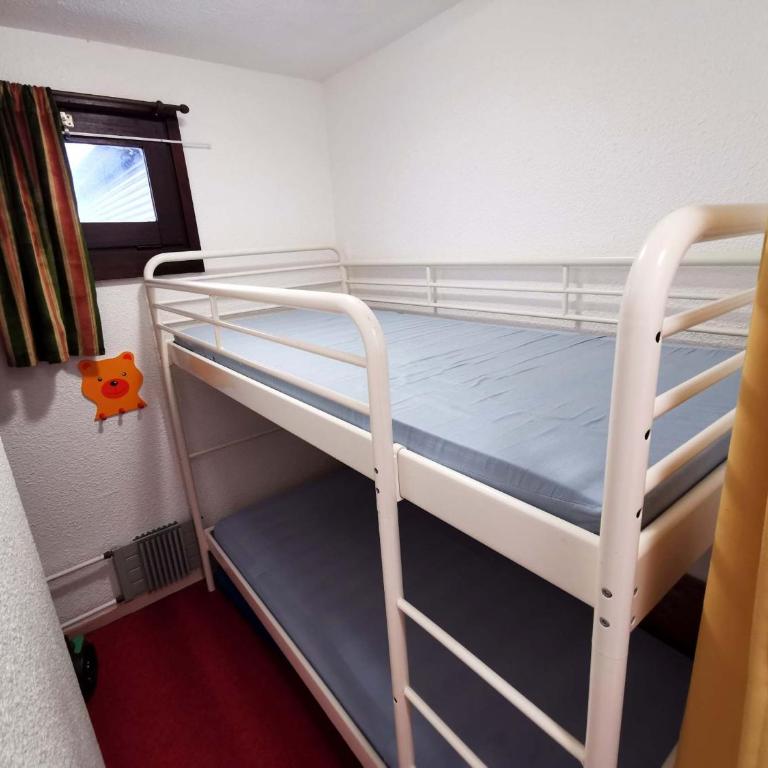 Charmant 2P cabine face aux pistes, cœur de station, proche centre aquatique - Balcon, ascenseur - Appartement 1 Chambre - 12