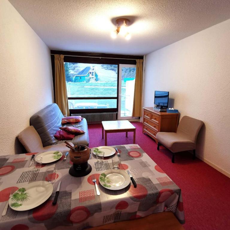 Charmant 2P cabine face aux pistes, cœur de station, proche centre aquatique - Balcon, ascenseur - Appartement 1 Chambre - 13