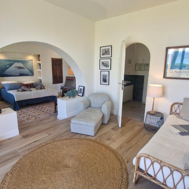 Villa 8 Pièces avec piscine privée et vue mer à Sainte-Maxime - FR-1-780-11 - Villa - 17