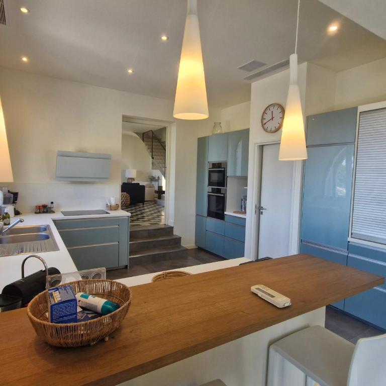 Villa 8 Pièces avec piscine privée et vue mer à Sainte-Maxime - FR-1-780-11 - Villa - 20