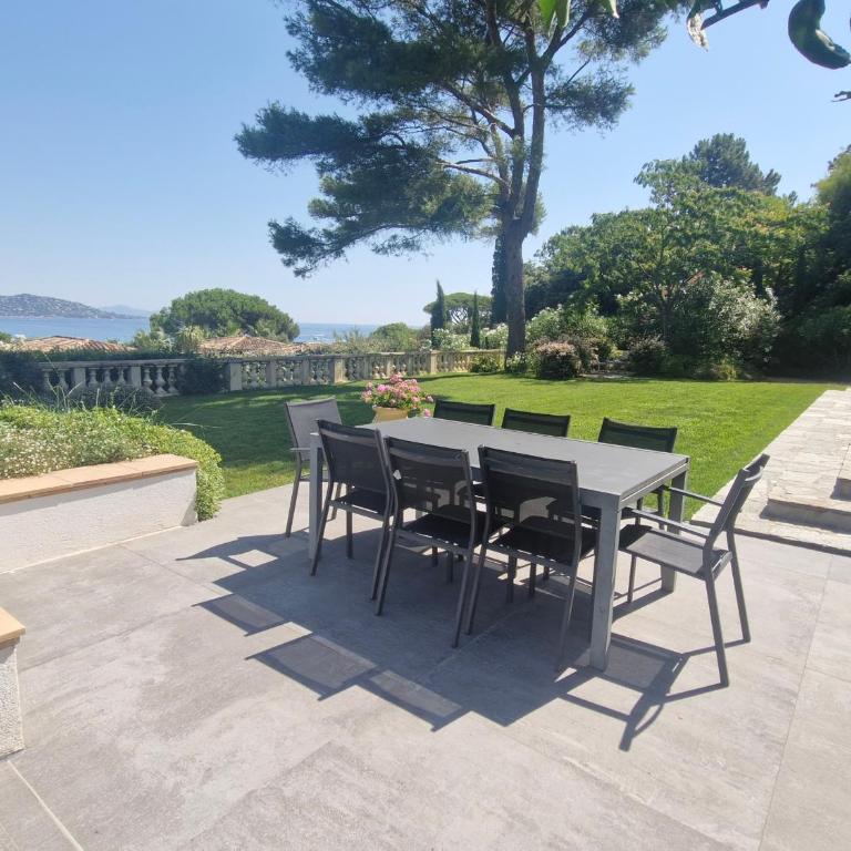 Villa 8 Pièces avec piscine privée et vue mer à Sainte-Maxime - FR-1-780-11 - Villa - 27