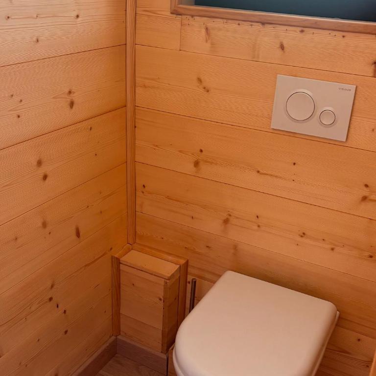 Chalet moderne 100m² pour 8 pers - Vue sur le lac - FR-1-758-44 - Chalet - 12