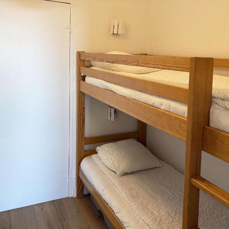 Studio skis aux pieds pour 4 pers, balcon vue vallée - FR-1-322-701 - Studio - 9