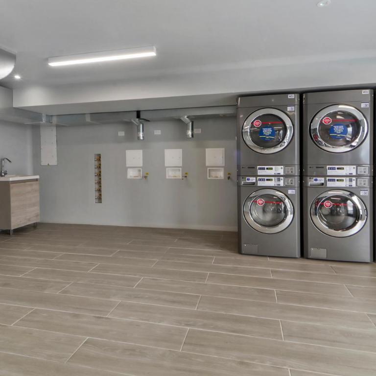 Apartaestudio Moderno en Edificio 33DC, Centro Internacional Bogotá, WiFi y Ubicación Premium - Apartamento de 1 dormitorio - 17