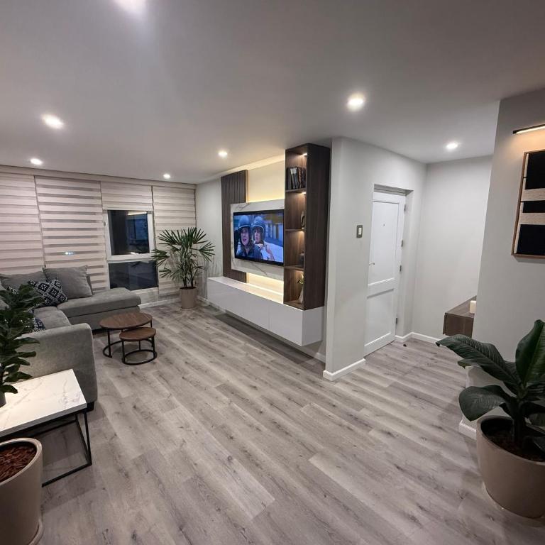 Modern and Cozy appartment - Two-Bedroom Apartment - 11