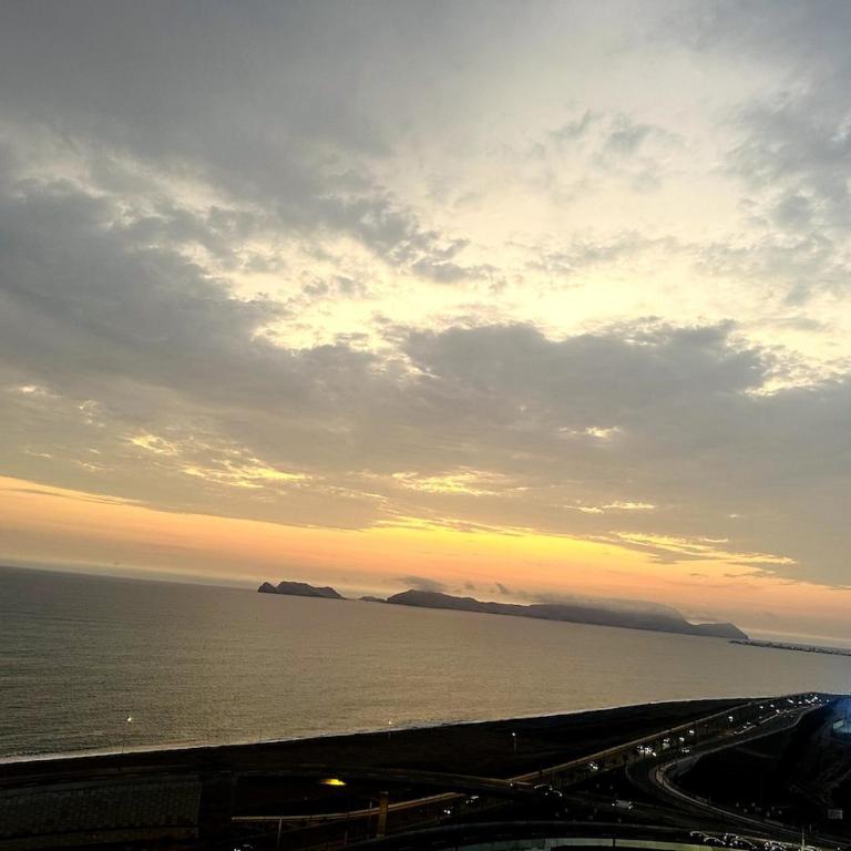Perfect Balance Rest and Work Study Oceanfront - Two-Bedroom Apartment - 54