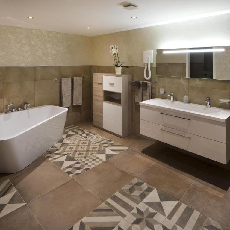 Boutique Hotel Albergo Brione - Suite con Vista Giardino - 4