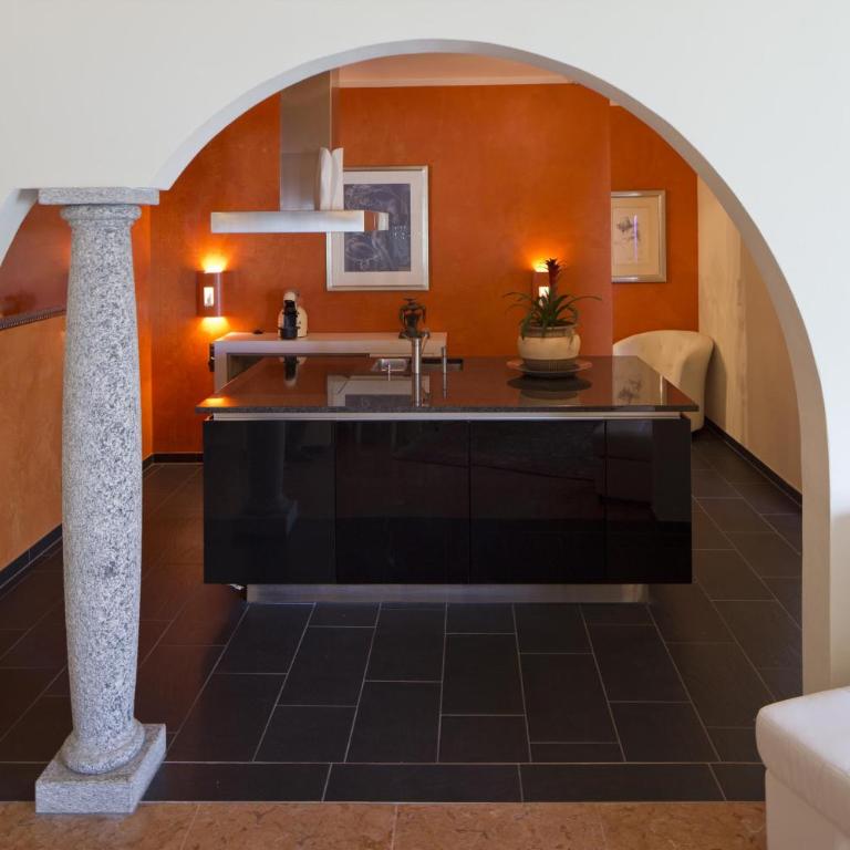 Boutique Hotel Albergo Brione - Suite con Vista Lago - 6