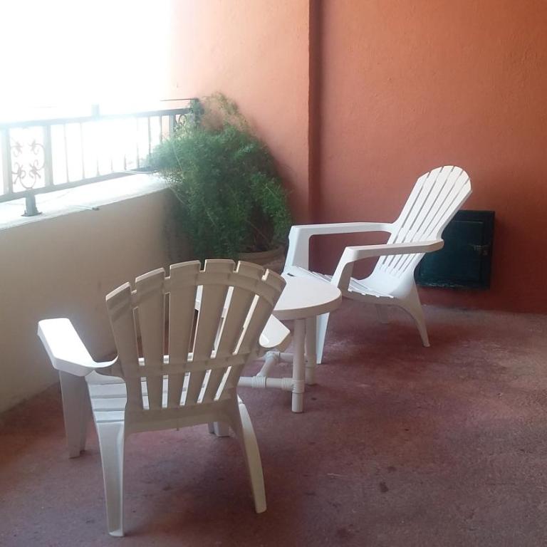 Hotel Belmar - Deluxe Family Room - 10