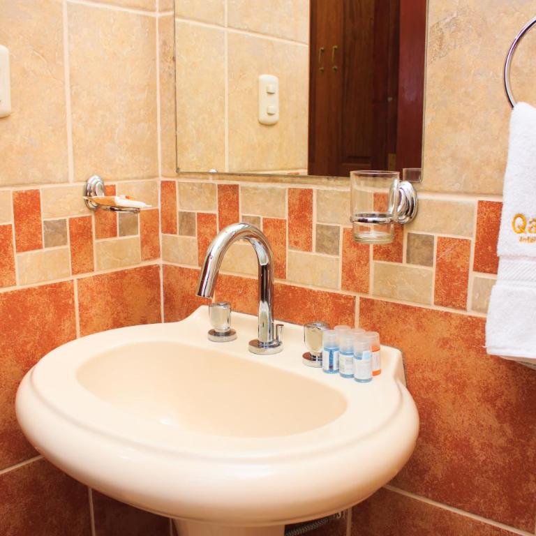 Qasana Hotel Plaza Calca - Superior Double Room - 4