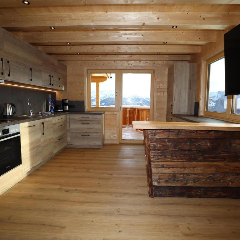 Chalet at 1700m with panoramic views - Ferienhaus mit 3 Schlafzimmern - 16