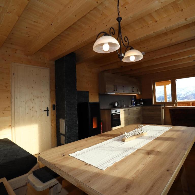 Chalet at 1700m with panoramic views - Ferienhaus mit 3 Schlafzimmern - 12