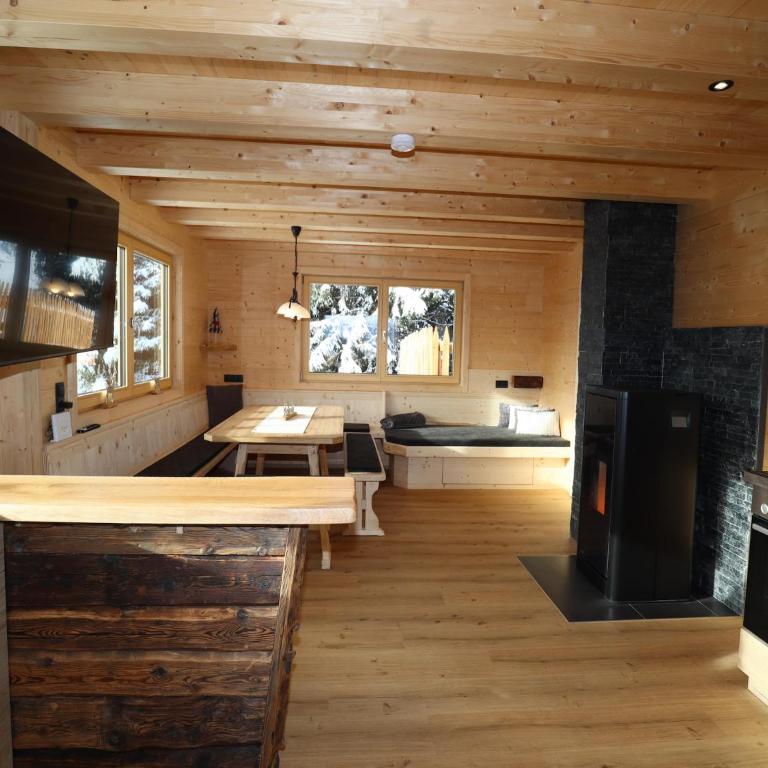Chalet at 1700m with panoramic views - Ferienhaus mit 3 Schlafzimmern - 8