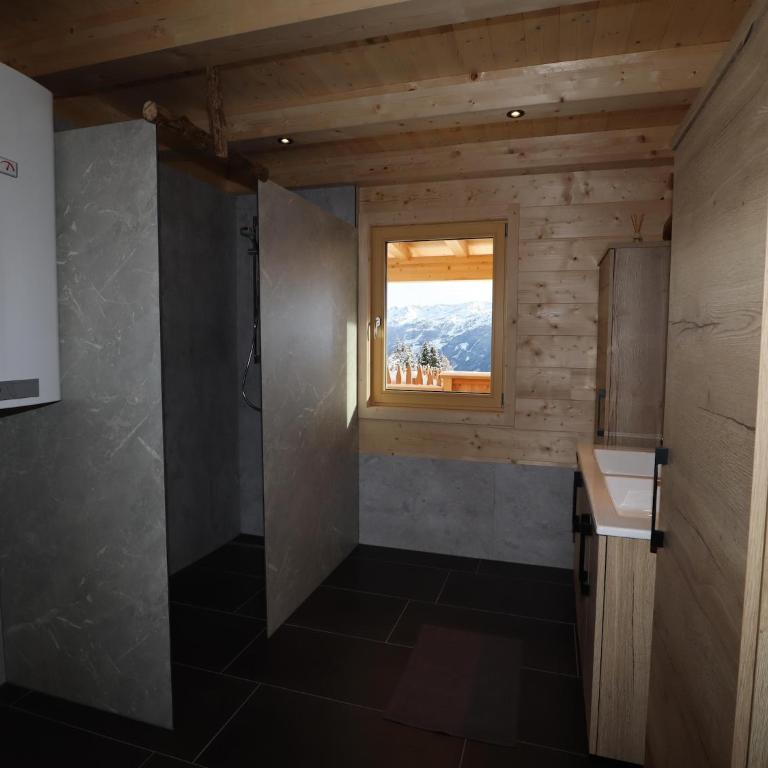 Chalet at 1700m with panoramic views - Ferienhaus mit 3 Schlafzimmern - 25