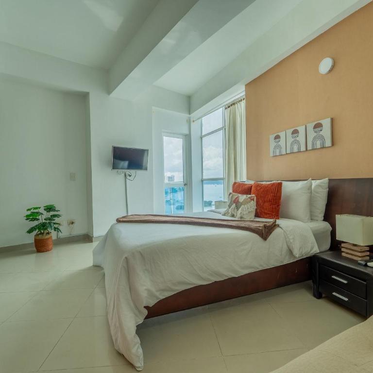 Un espacio sofisticado en medio de El Laguito Edificio Poseidon del Caribe - Apartamento de 2 dormitorios con balcón y vistas al mar - 15