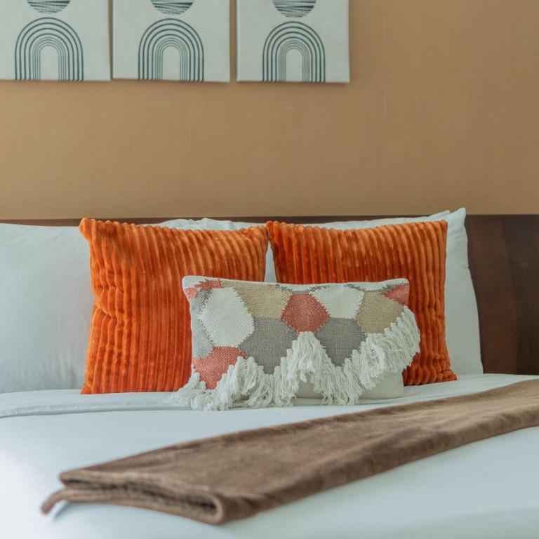 A sophisticated space in the middle of "El Laguito" - Two-Bedroom Apartment with Balcony and Sea View - 12