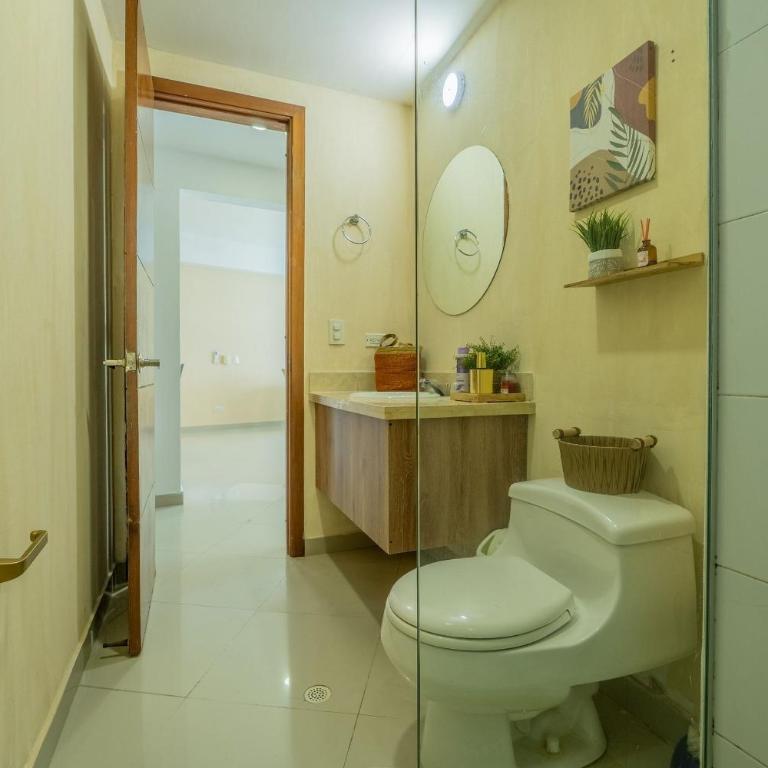 Un espacio sofisticado en medio de El Laguito Edificio Poseidon del Caribe - Apartamento de 2 dormitorios con balcón y vistas al mar - 24