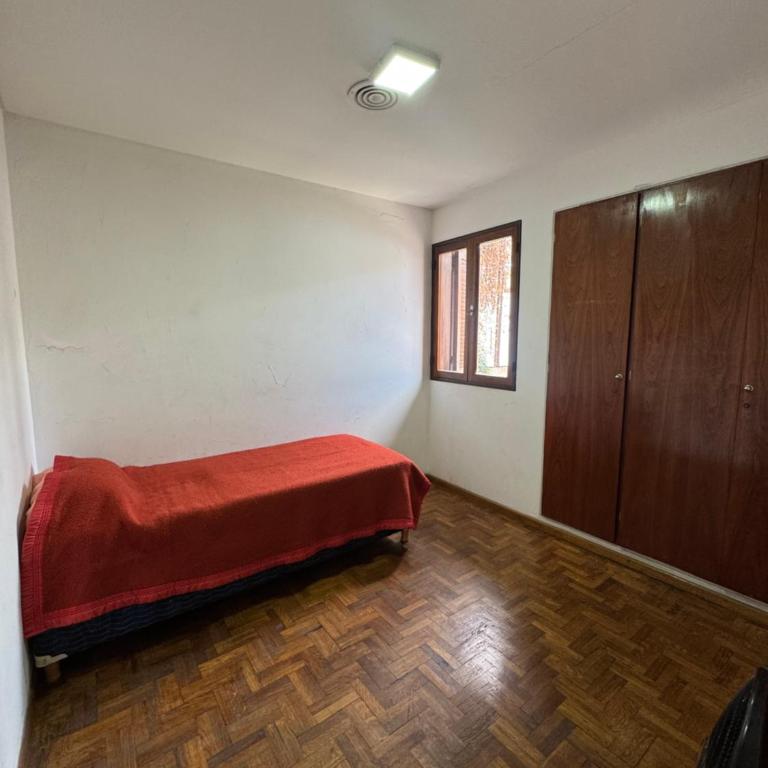 Casa Eusebio Blanco 5 habitaciones 7 personas, patio, parrilla y 2 cocheras - Casa de 5 dormitorios - 24