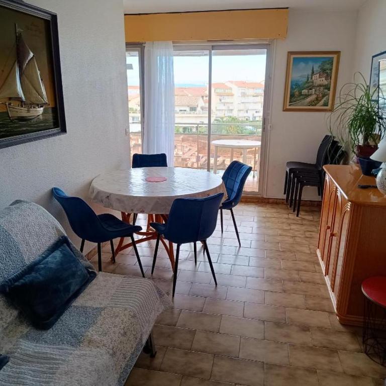 Appartement T2 vue Mer et Port,2 balcons, Parking privé - Apartamento con vistas al mar - 9