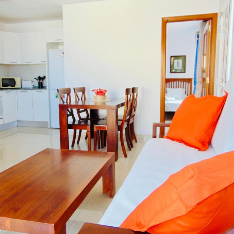 Casita Playa Castillo 3A - Two-Bedroom House - 13
