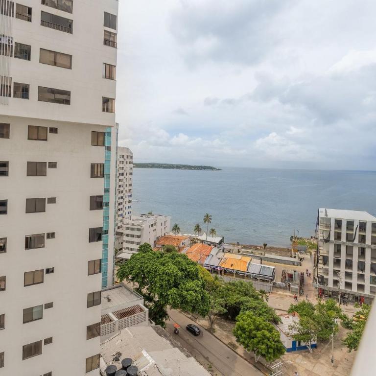 Un espacio sofisticado en medio de El Laguito Edificio Poseidon del Caribe - Apartamento de 2 dormitorios con balcón y vistas al mar - 36